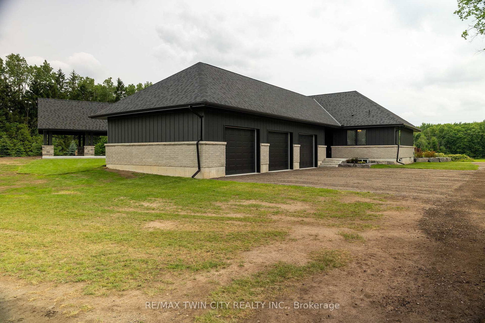 88 ETONIA Road • Brant, ON photo 18