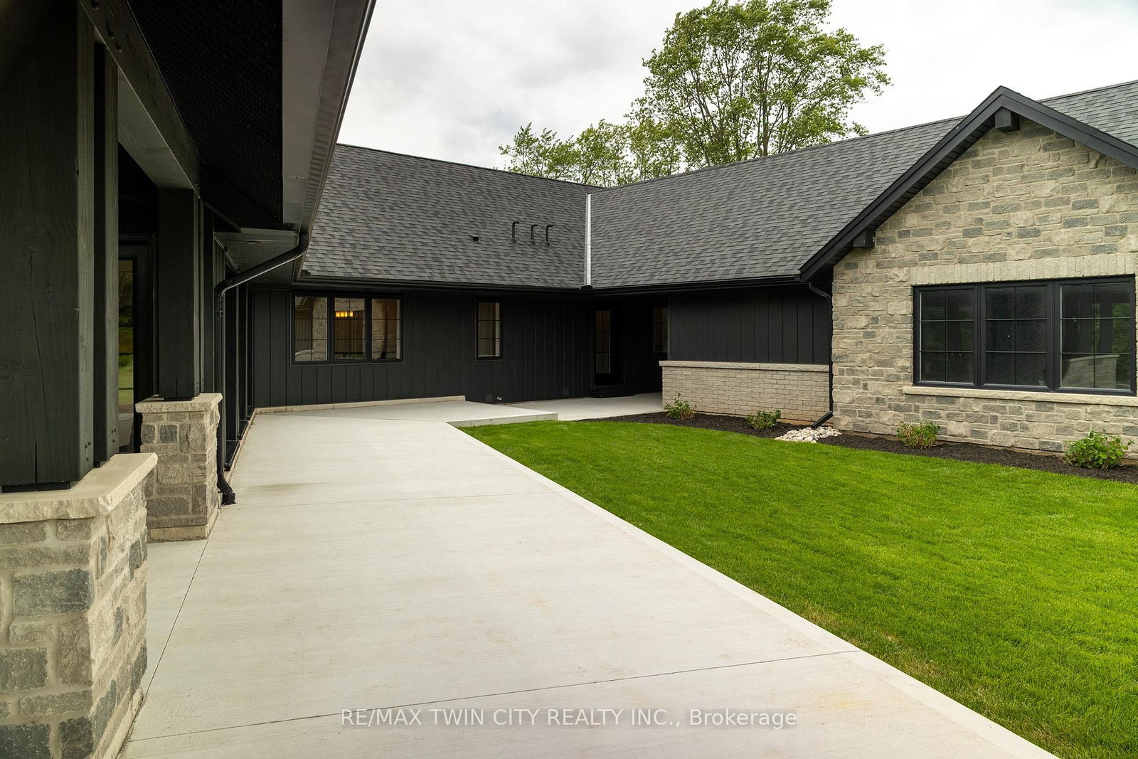 88 ETONIA Road • Brant, ON photo 19