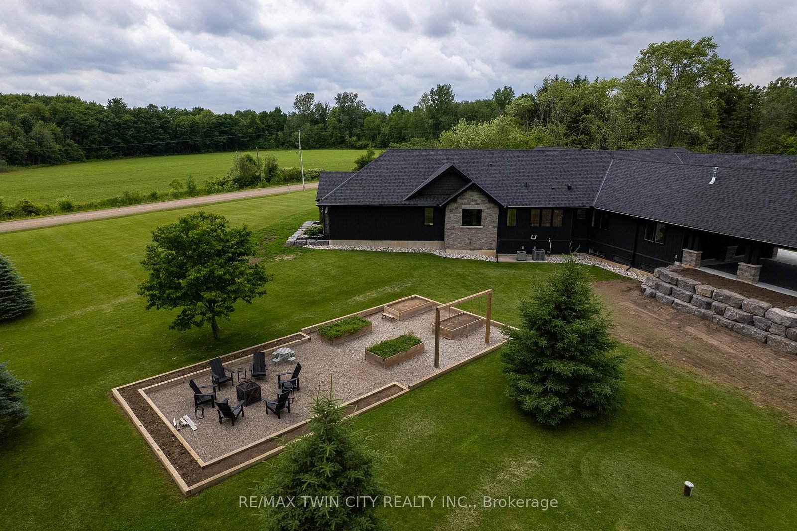 88 ETONIA Road • Brant, ON photo 21