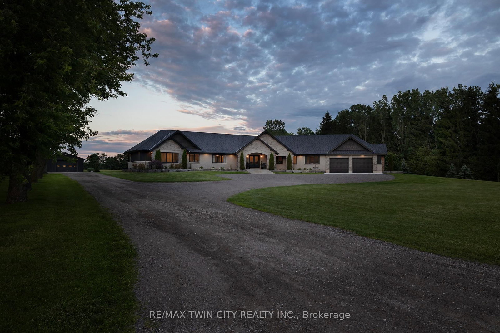 88 ETONIA Road • Brant, ON photo 3