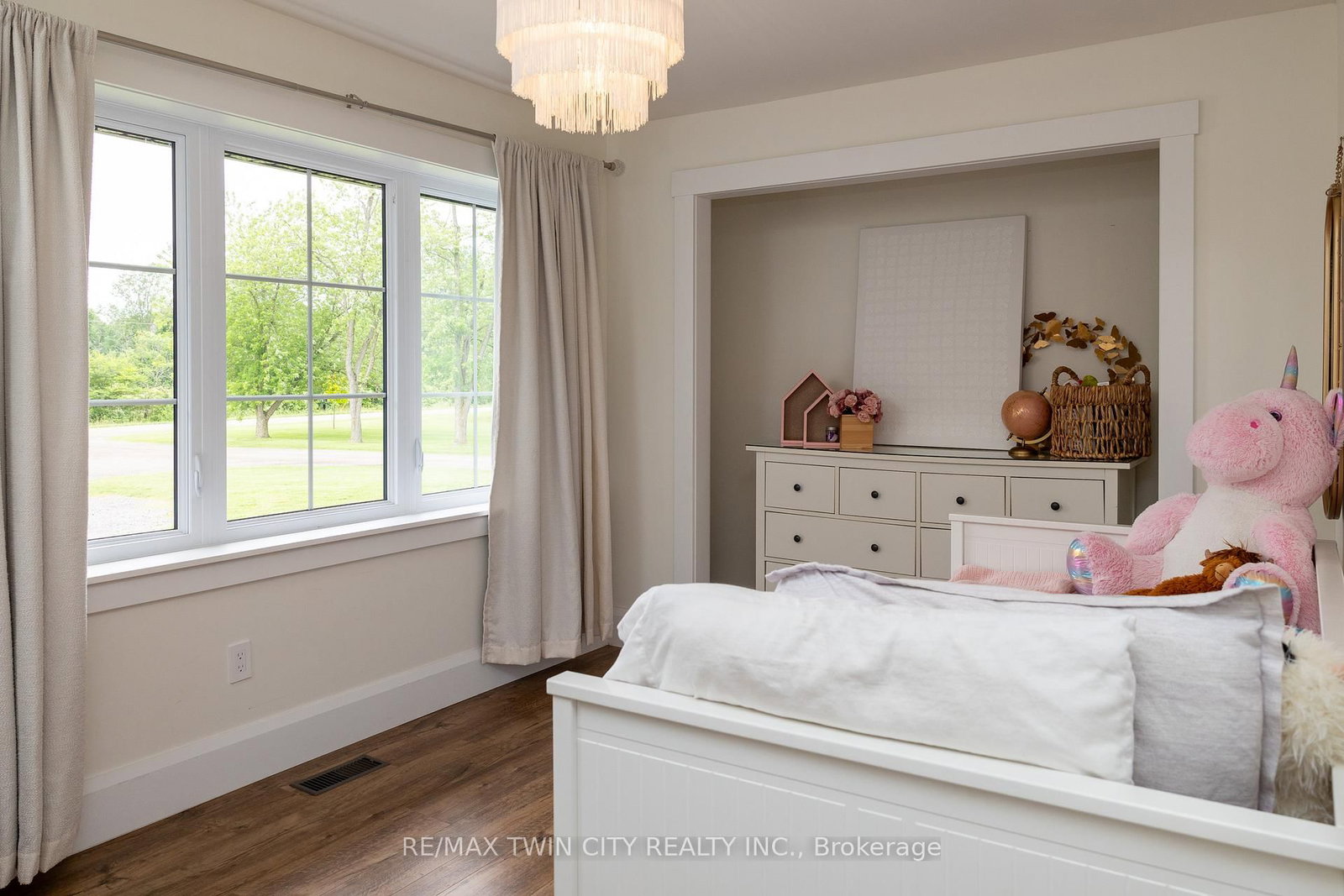 88 ETONIA Road • Brant, ON photo 37