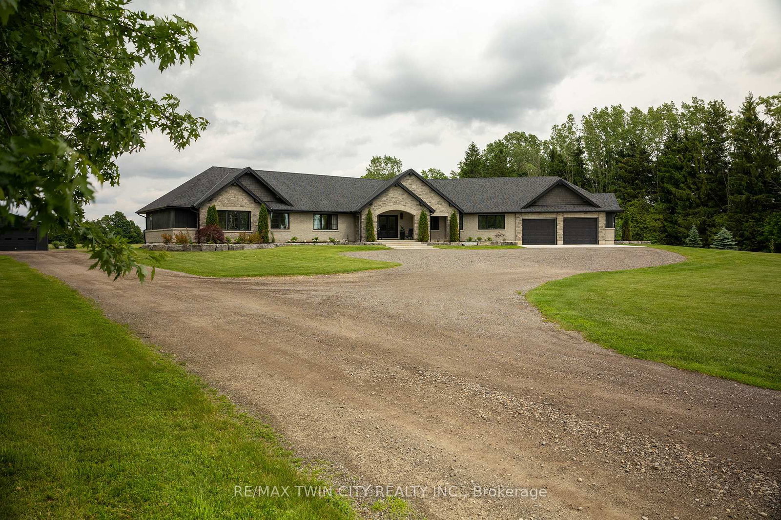 88 ETONIA Road • Brant, ON photo 7