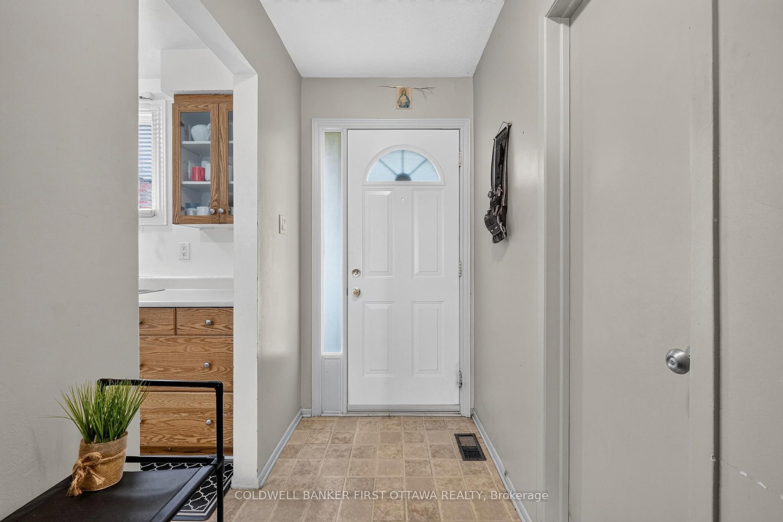 1444 PALMERSTON Drive • #98 • Ottawa, ON photo 2