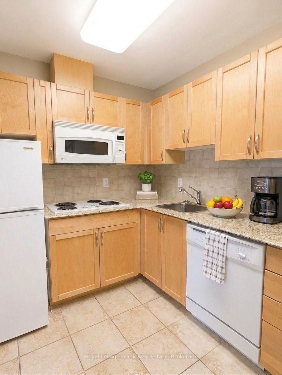 240 Chapel Street • #425 • Cobourg, ON photo 6