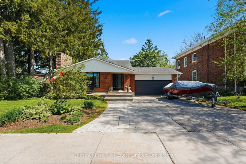 32 Barker Street, Prince Edward County