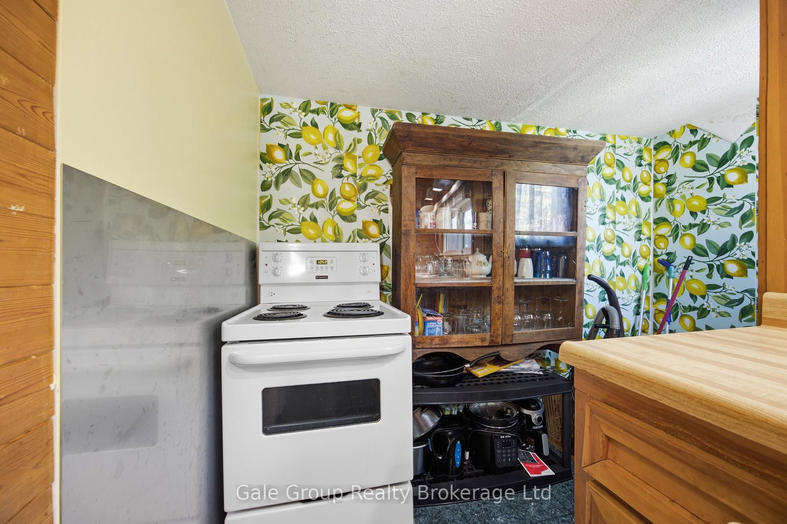 26 Woodward Avenue • Lambton Shores, ON photo 16