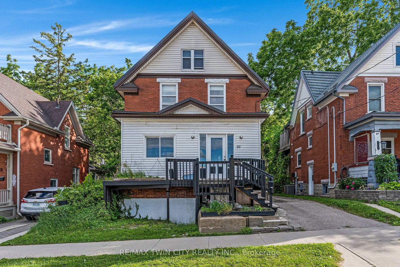 91 Charles Street E • Kitchener, ON photo 1