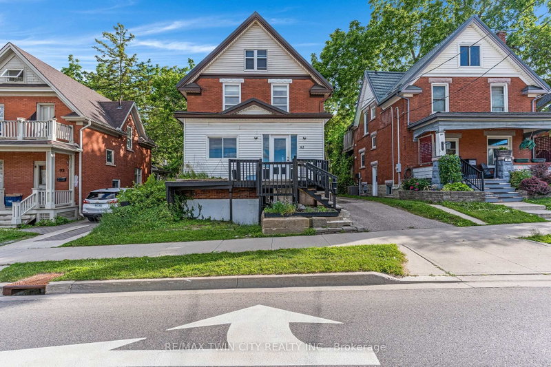 91 Charles Street E