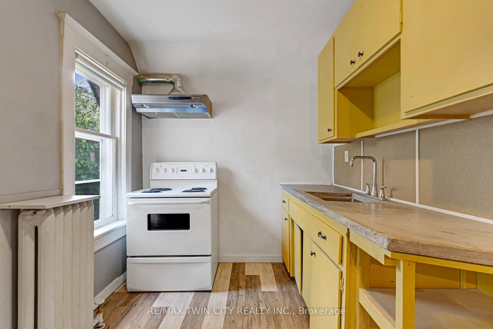 91 Charles Street E • Kitchener, ON photo 21