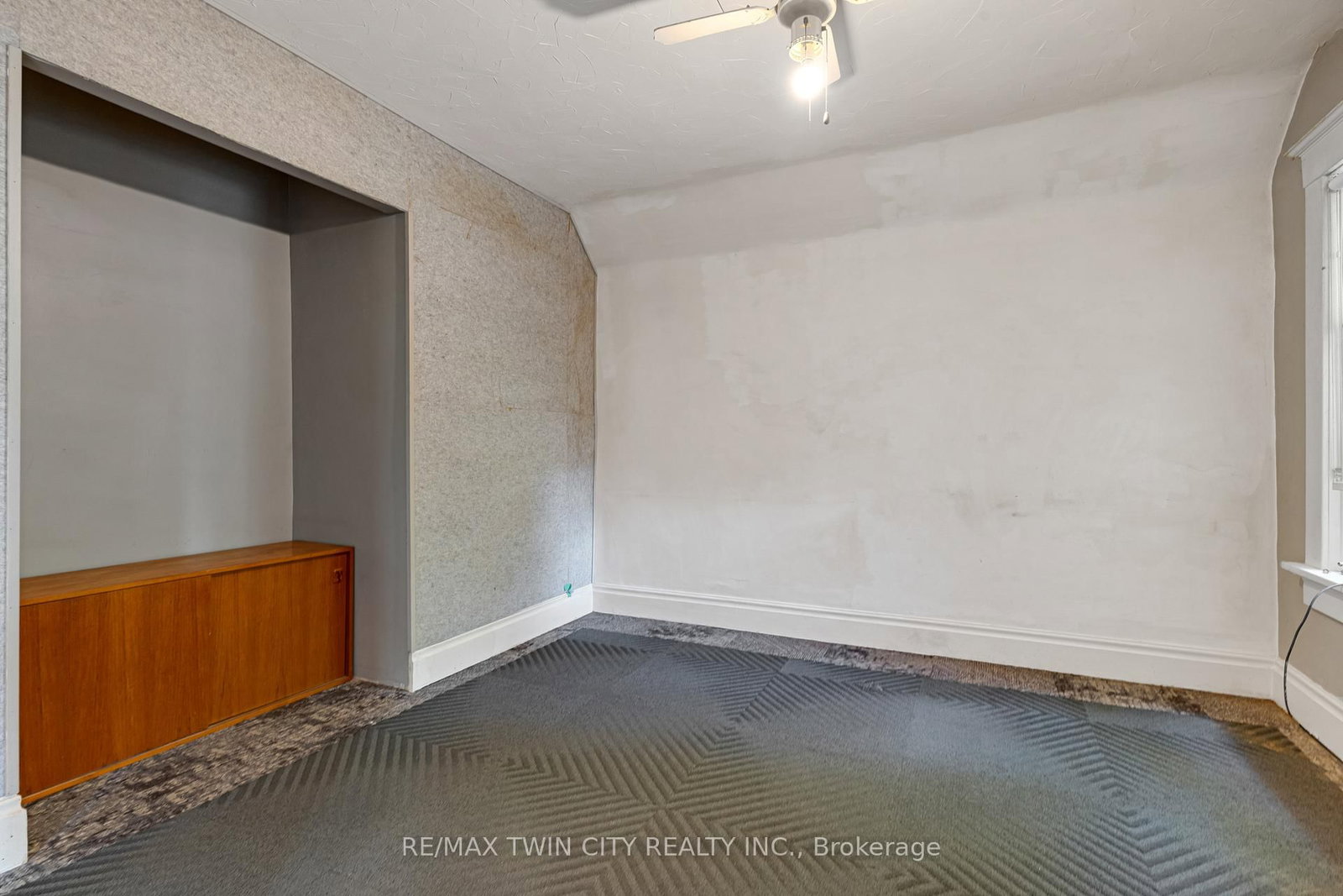 91 Charles Street E • Kitchener, ON photo 25
