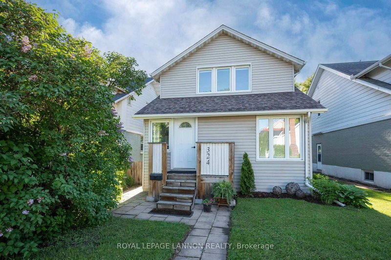 home for sale on 324 Franklin Street S