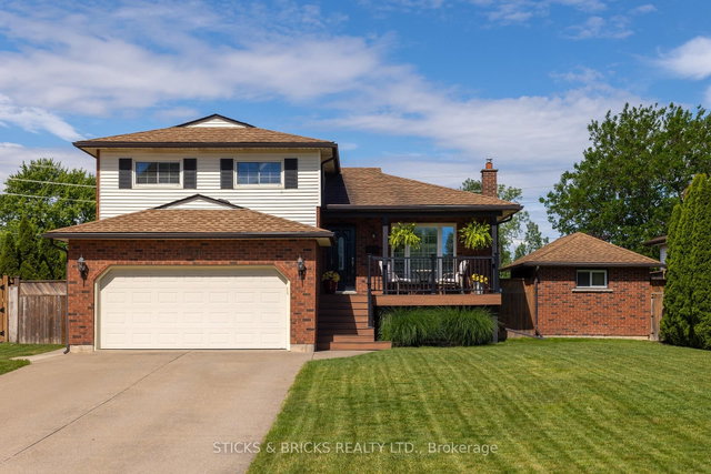 8238 Lexington Court