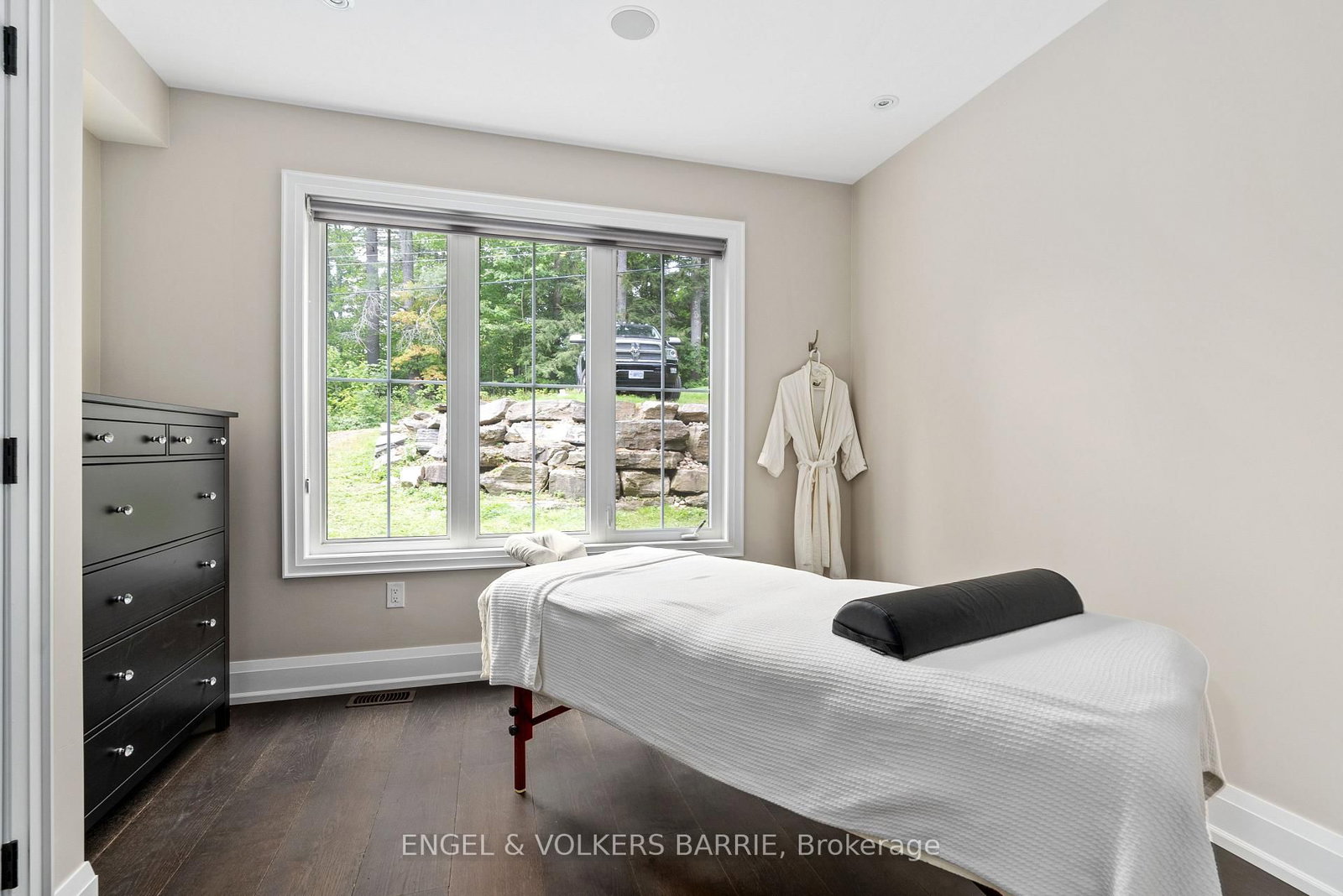 1043 Fortunes Trail • Algonquin Highlands, ON photo 15