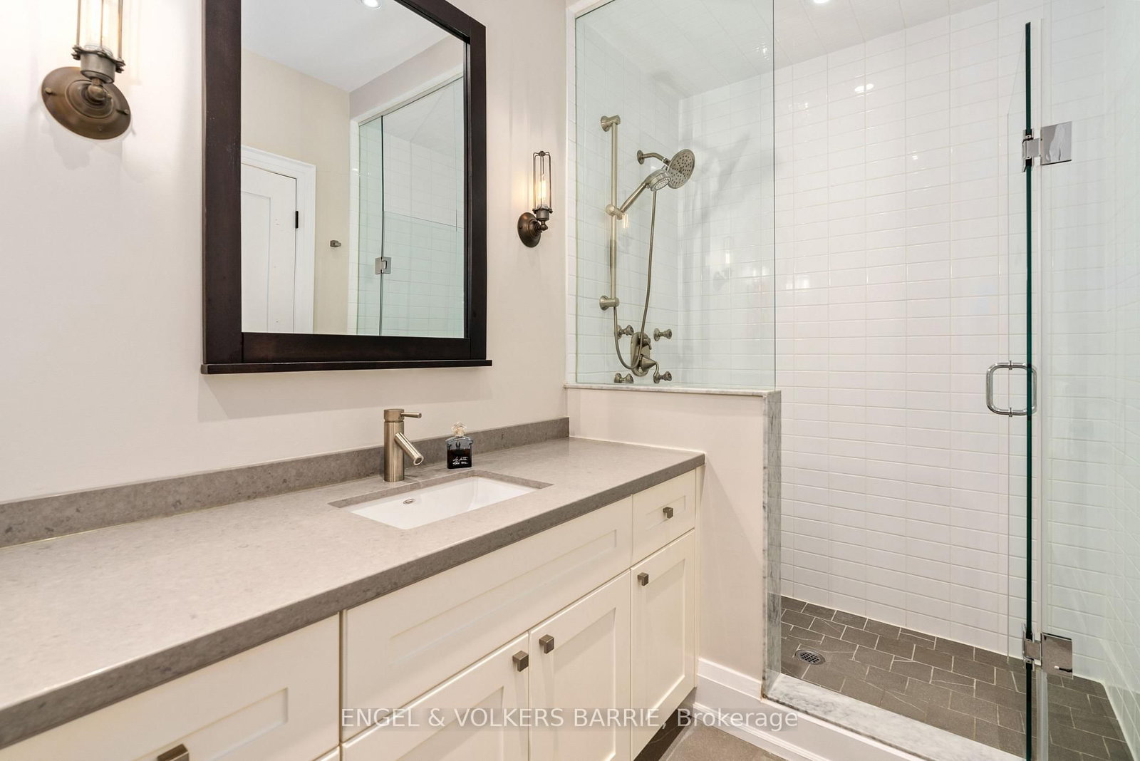1043 Fortunes Trail • Algonquin Highlands, ON photo 17