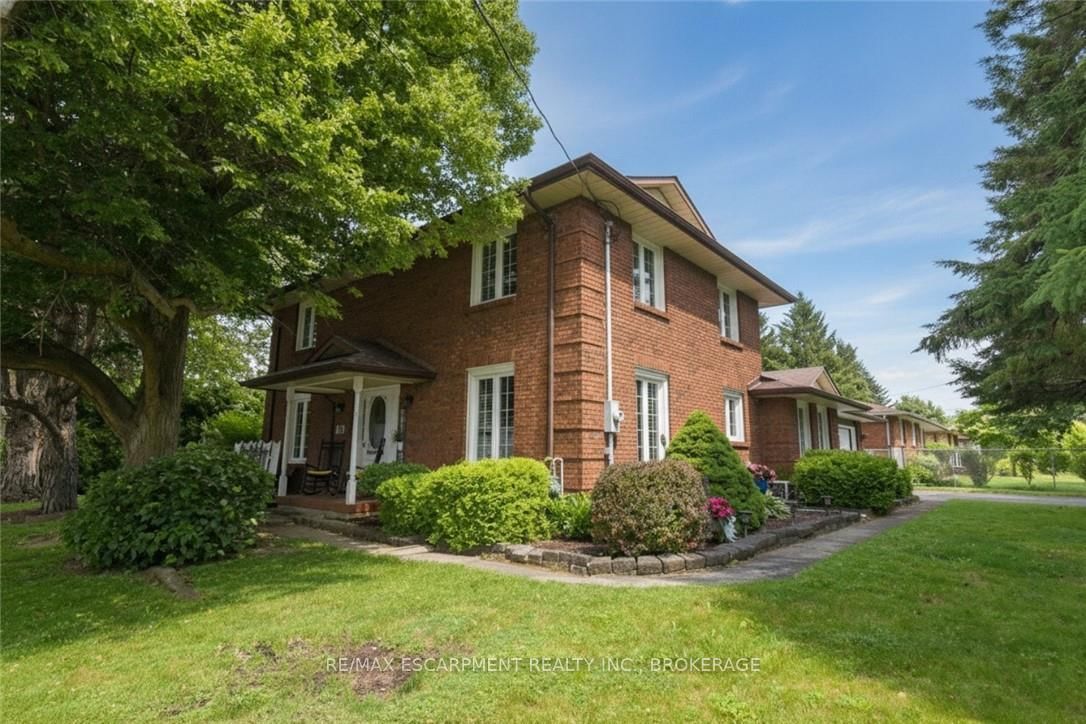 24 Shaw Street • Haldimand, ON photo 2