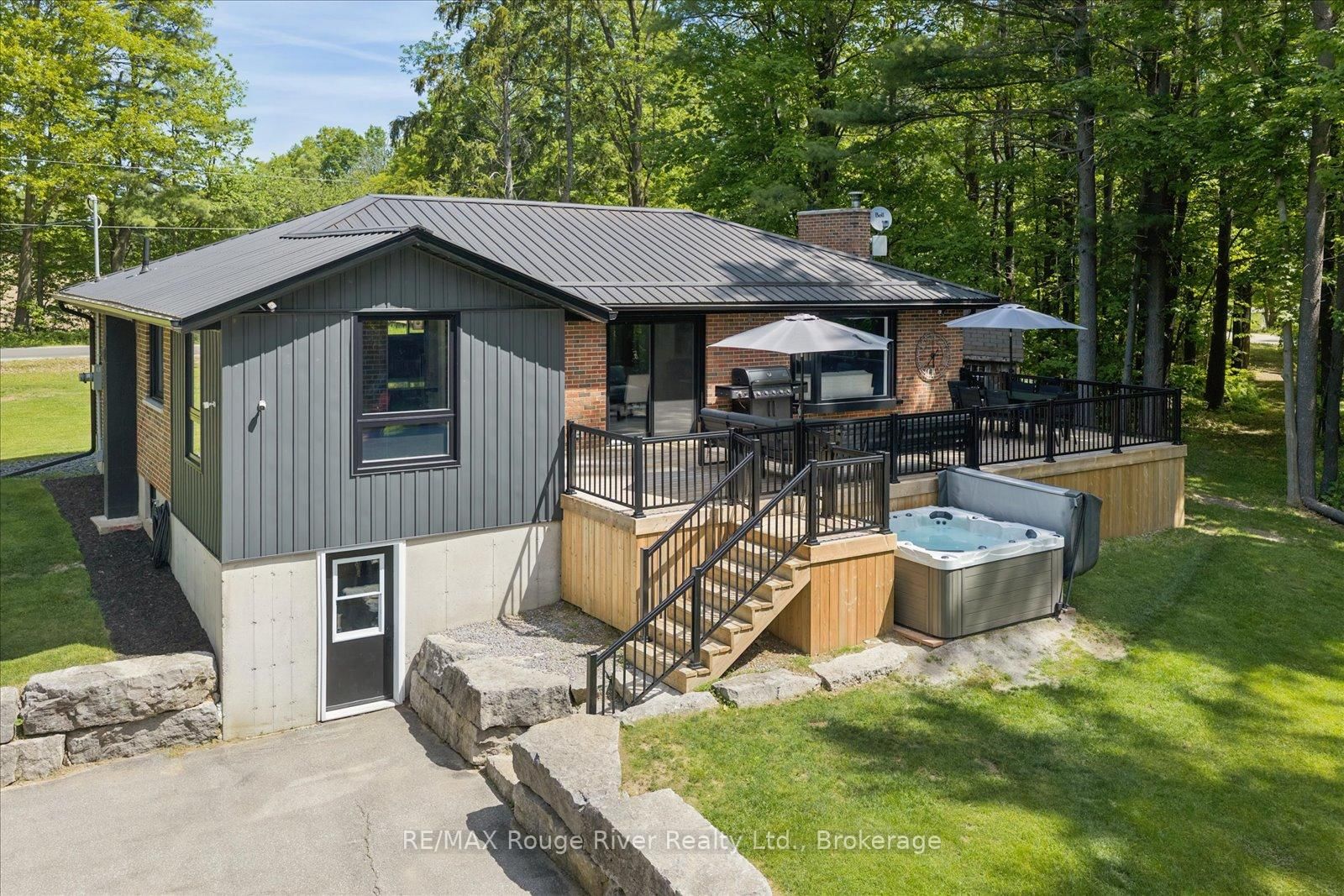 1004 Telecom Road • Kawartha Lakes, ON photo 1