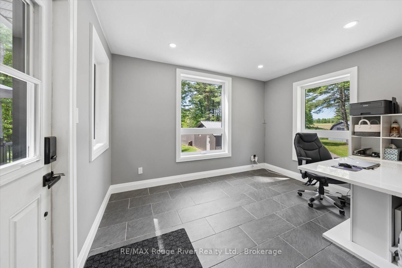 1004 Telecom Road • Kawartha Lakes, ON photo 13