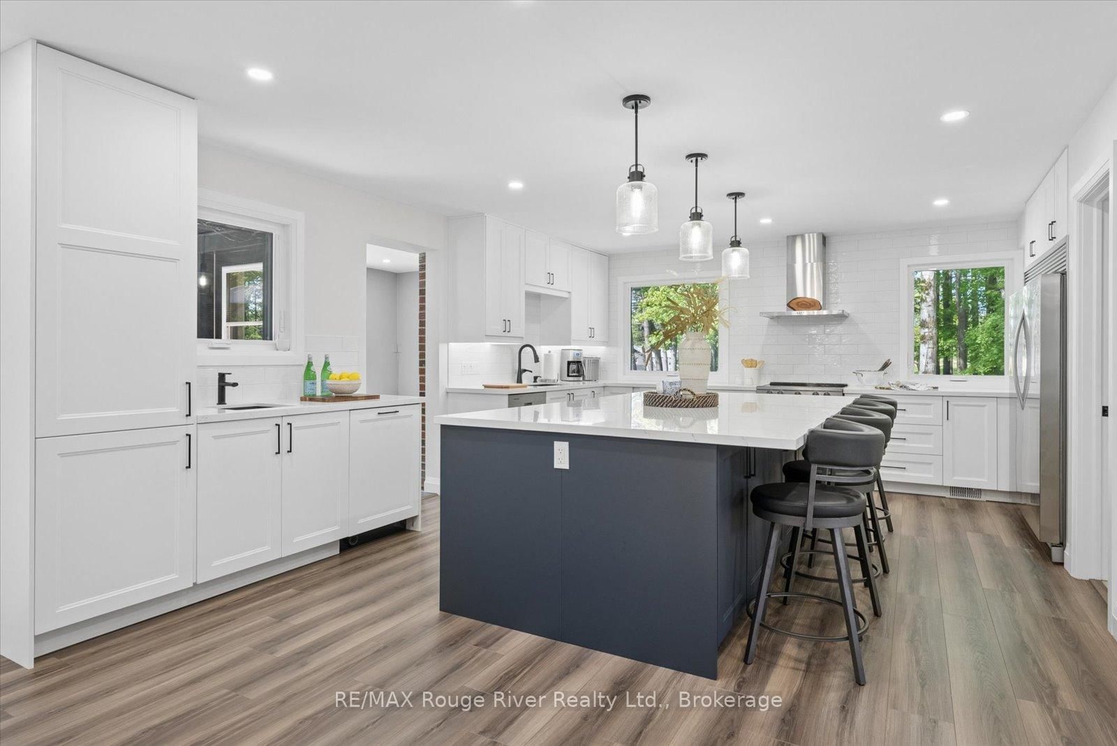 1004 Telecom Road • Kawartha Lakes, ON photo 8
