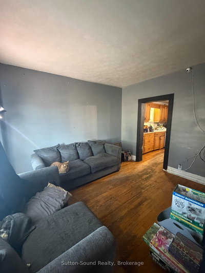 1271 E 2nd Avenue • Owen Sound, ON photo 3