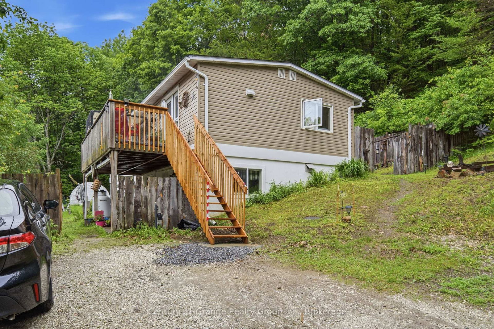 2427 North Shore Road • Algonquin Highlands, ON photo 17
