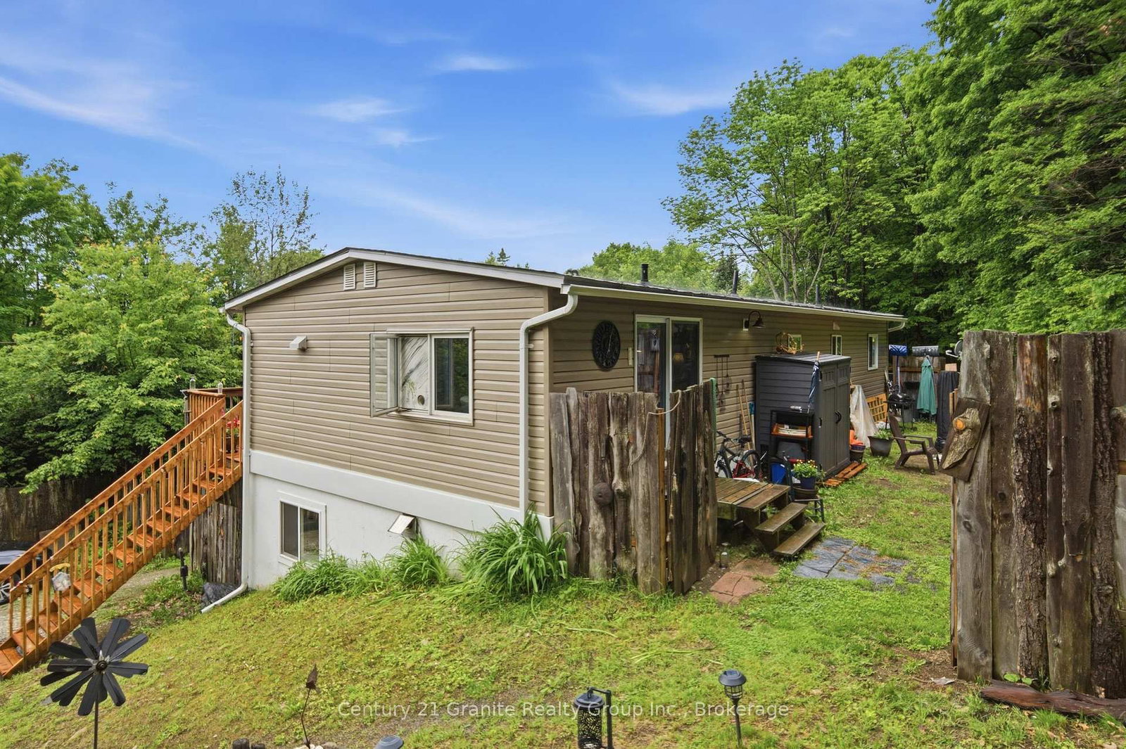 2427 North Shore Road • Algonquin Highlands, ON photo 18