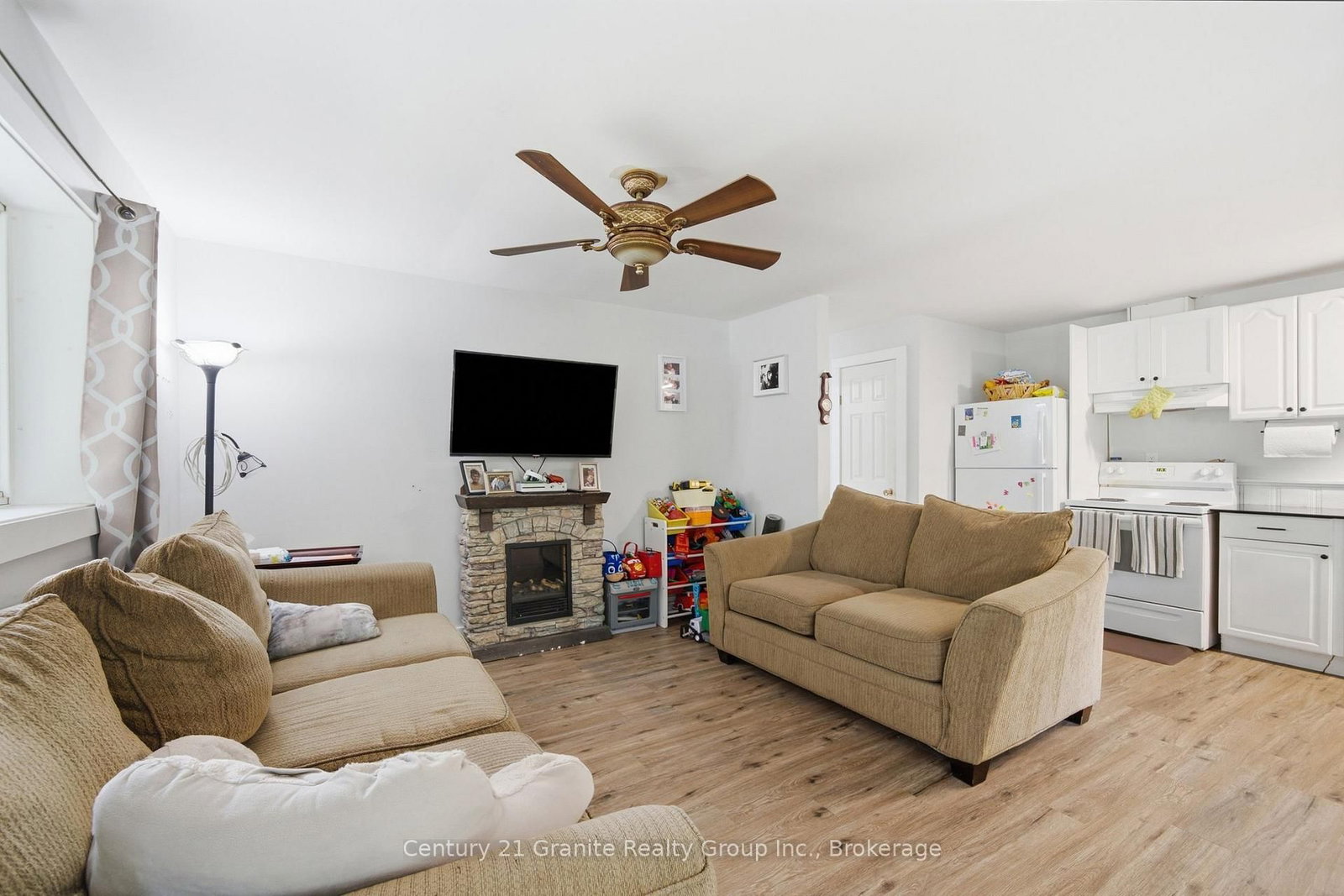 2427 North Shore Road • Algonquin Highlands, ON photo 4