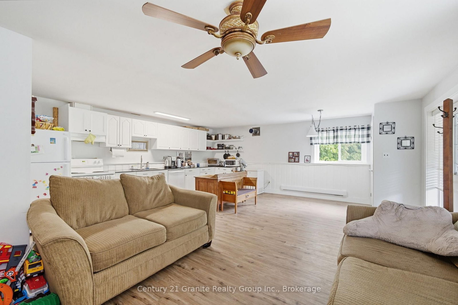 2427 North Shore Road • Algonquin Highlands, ON photo 5