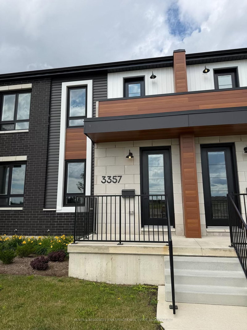 3357 Morgan Avenue, London South