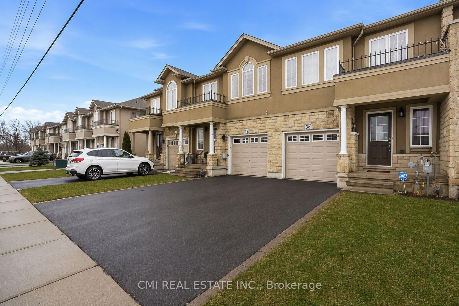 93 Penny Lane • Hamilton, ON photo 2