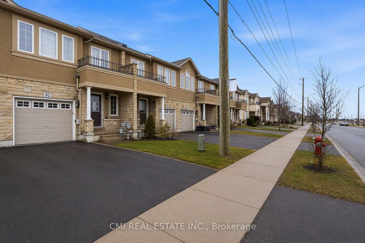 93 Penny Lane • Hamilton, ON photo 4