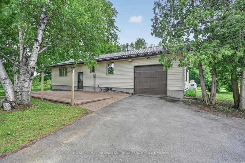 83 Broadview Avenue W