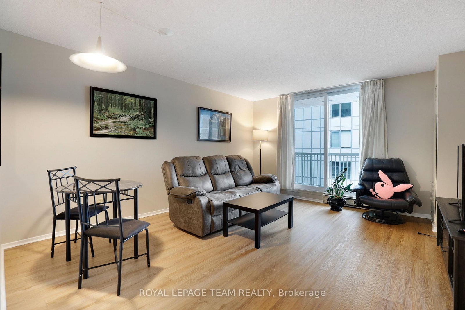 110 Forward Avenue • #904 • Ottawa, ON photo 17