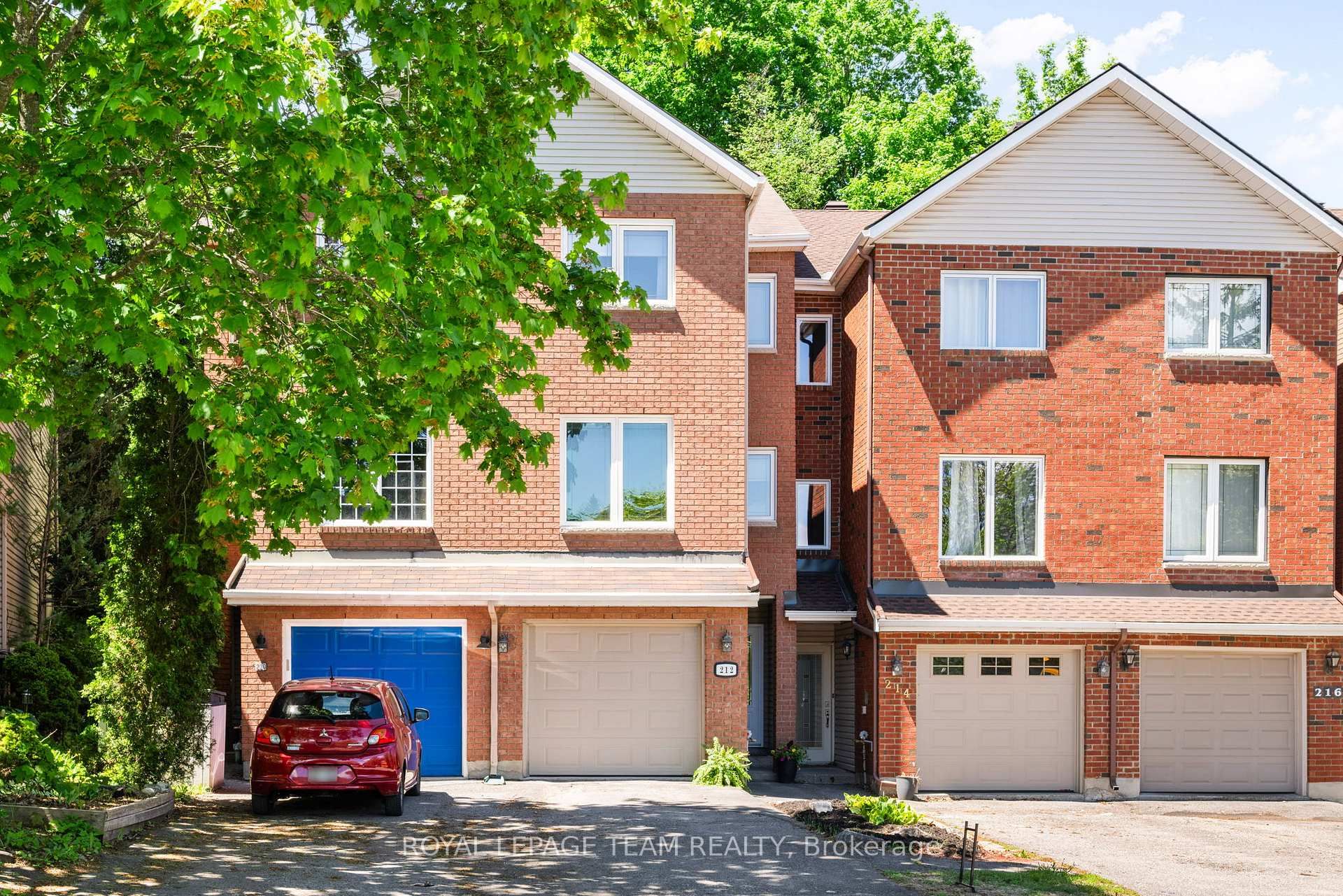 212 Provender Avenue, Ottawa, ON