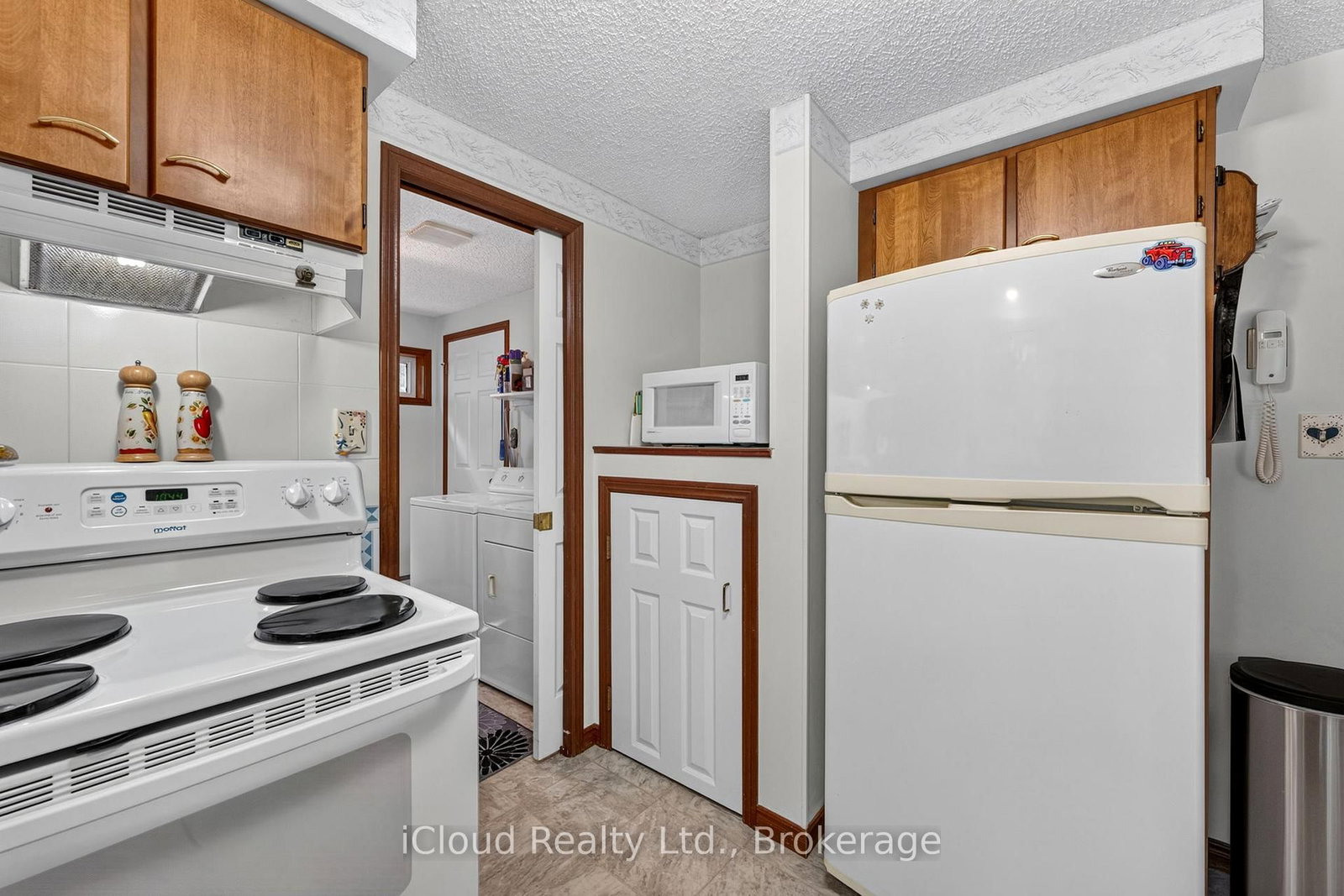 20 Mactavesh Crescent • Bluewater, ON photo 11