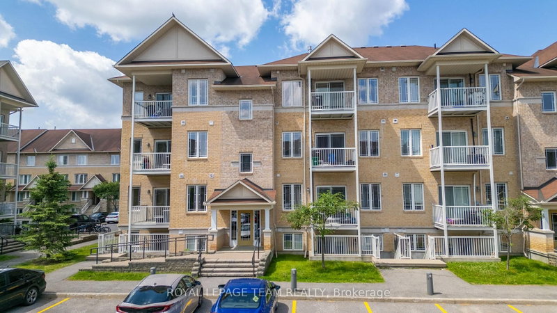2 - 236 Paseo Private