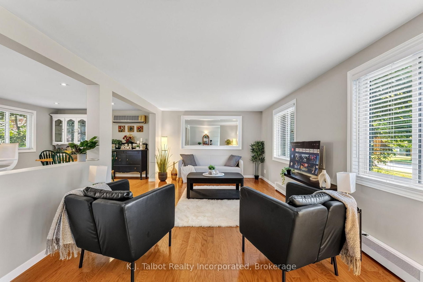 232 Picton Street W • Goderich, ON photo 14