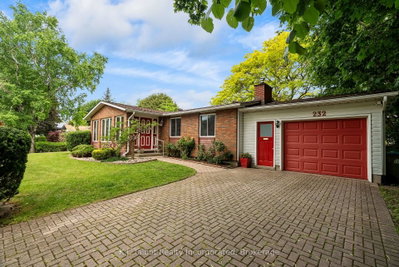232 Picton Street W • Goderich, ON photo 2