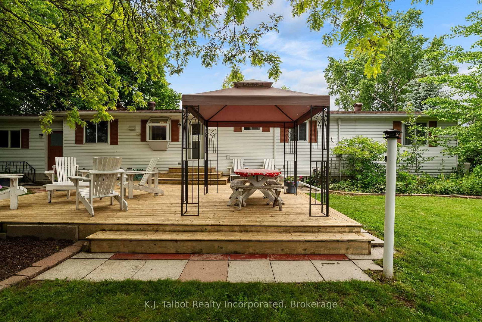 232 Picton Street W • Goderich, ON photo 39