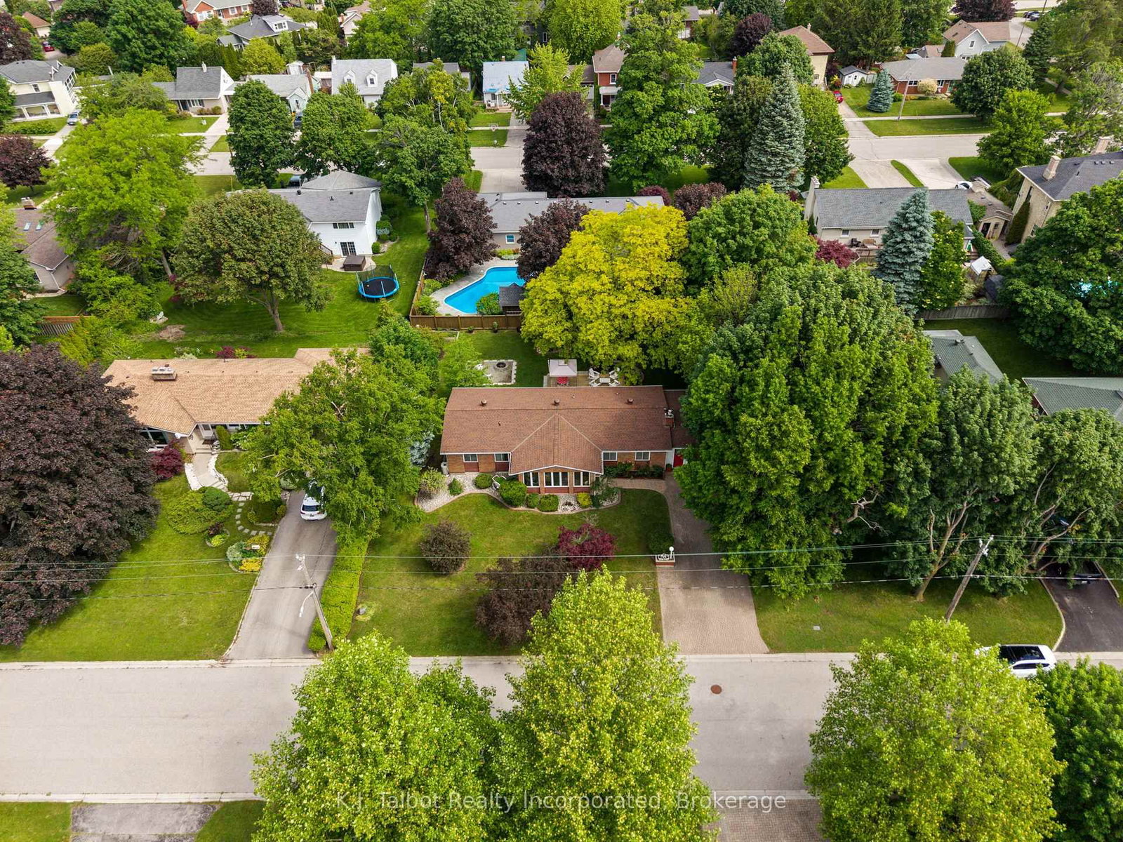 232 Picton Street W • Goderich, ON photo 42