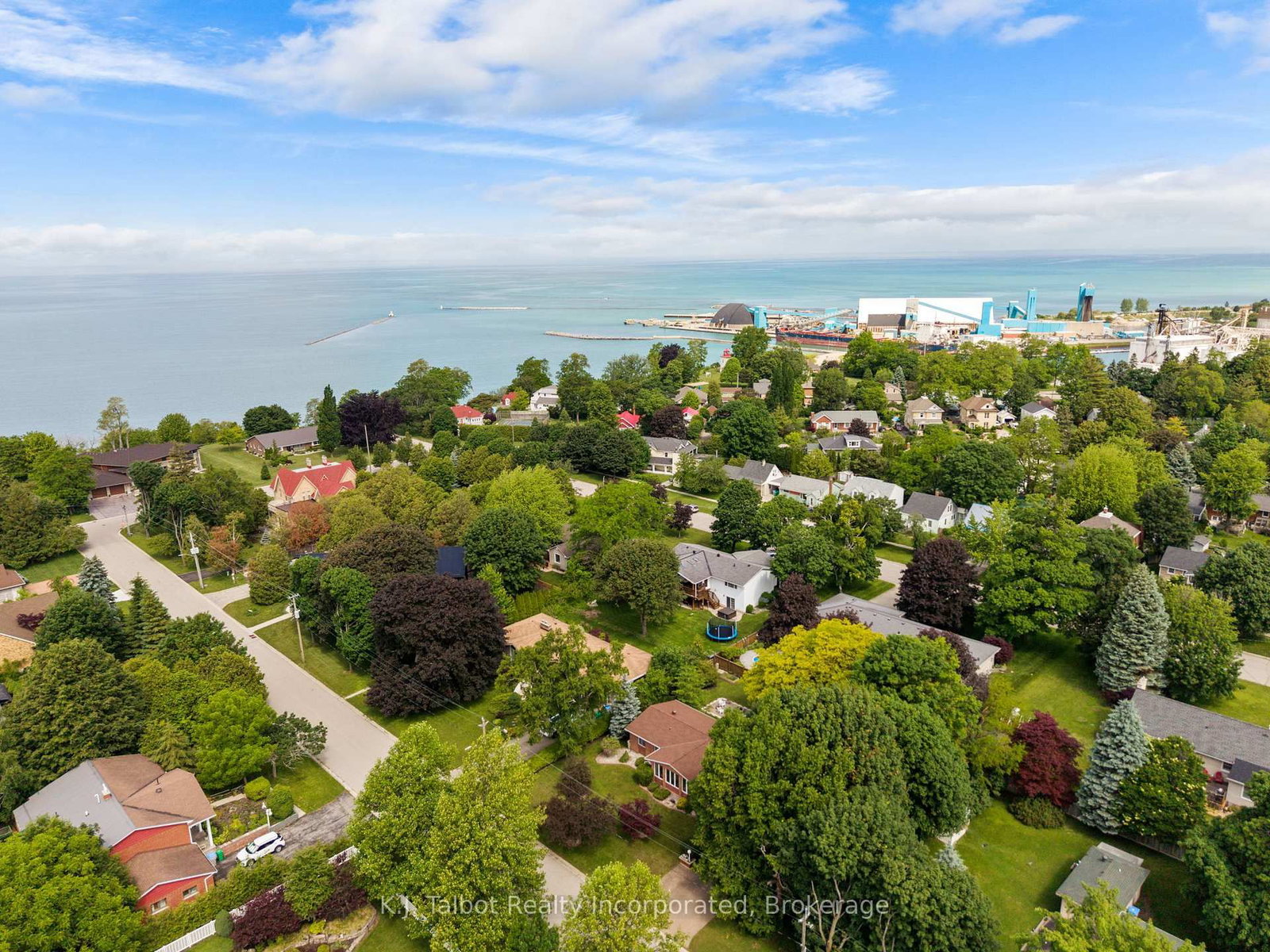232 Picton Street W • Goderich, ON photo 43