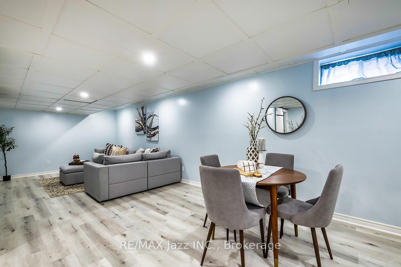 706 Ontario Street • Cobourg, ON photo 22