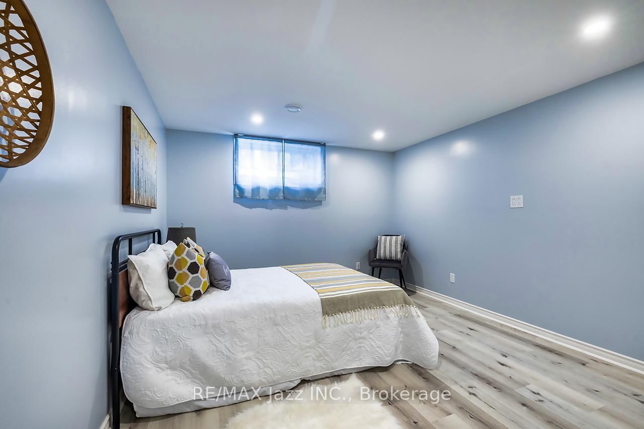 706 Ontario Street • Cobourg, ON photo 27