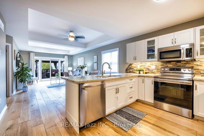 706 Ontario Street • Cobourg, ON photo 8