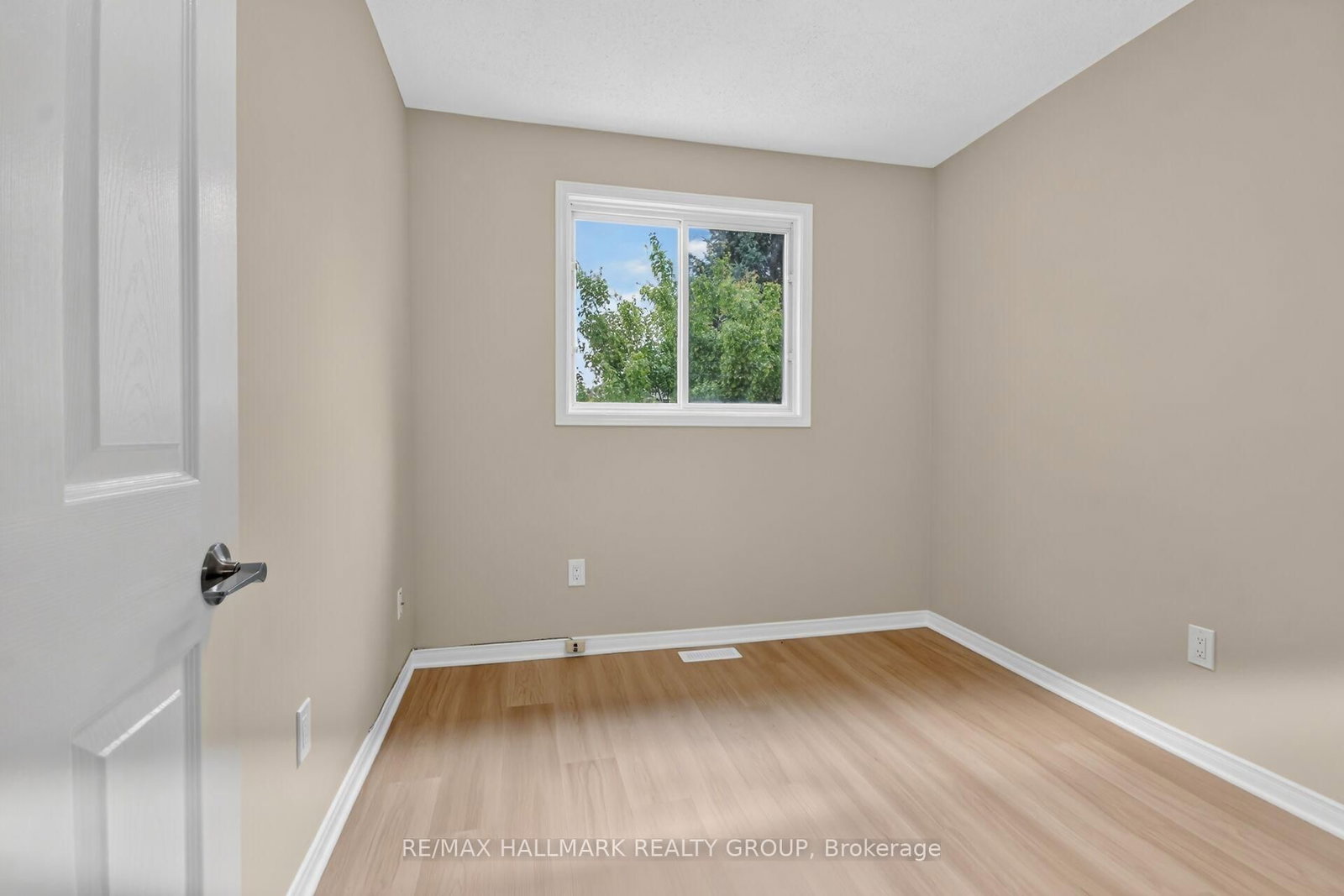 66 Woodgate Way • Ottawa, ON photo 32