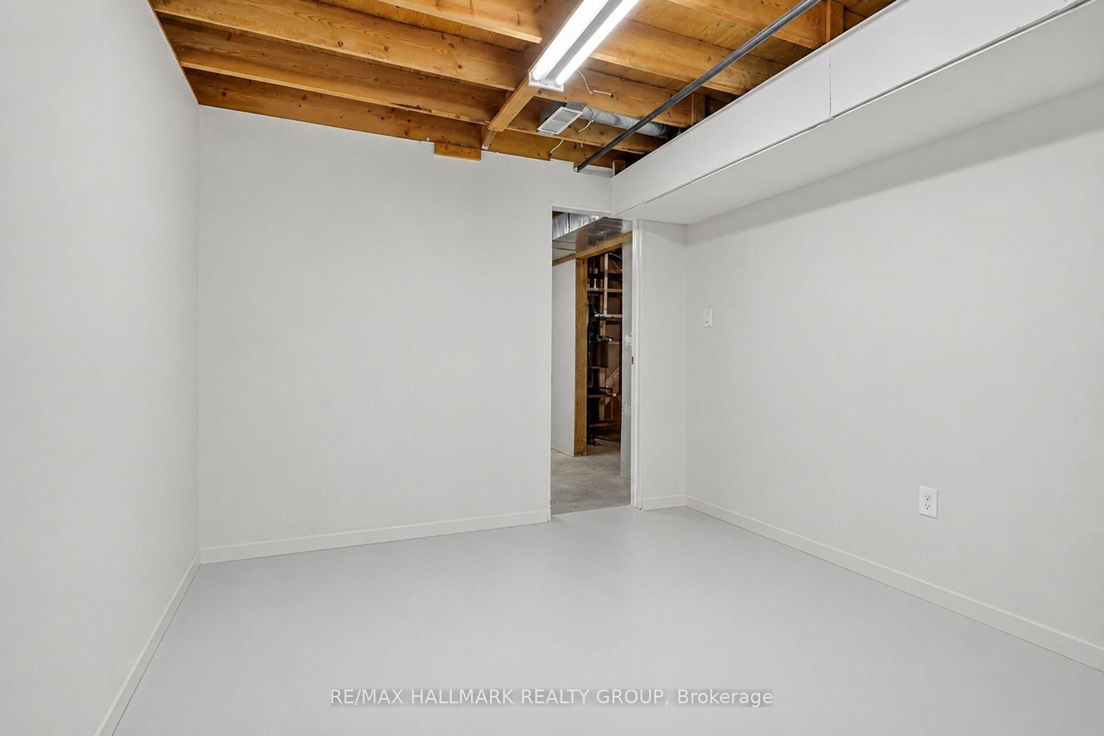 66 Woodgate Way • Ottawa, ON photo 39