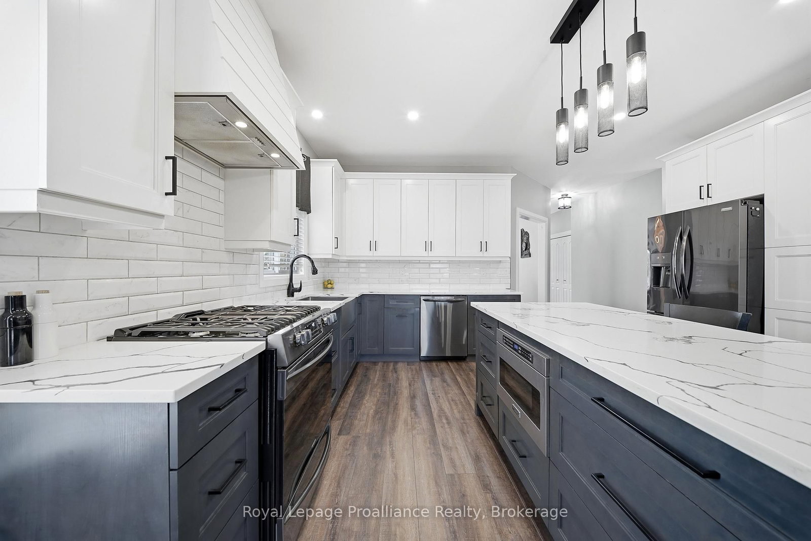 29 Hickory Grove • Belleville, ON photo 10