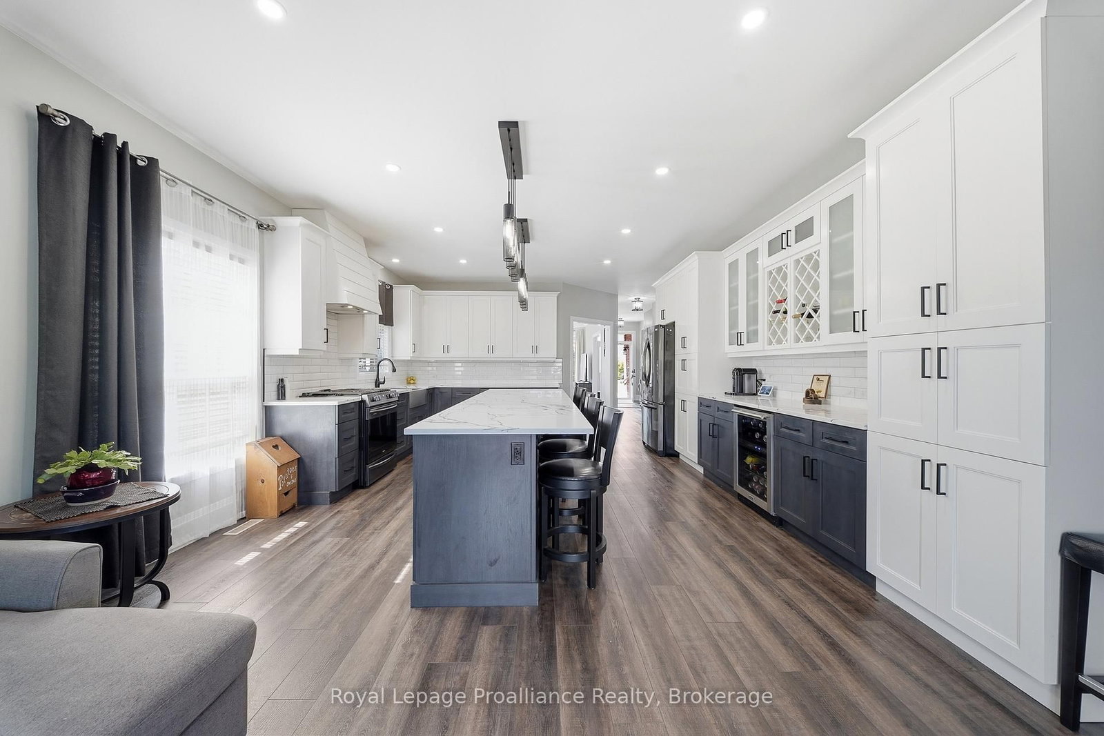 29 Hickory Grove • Belleville, ON photo 11