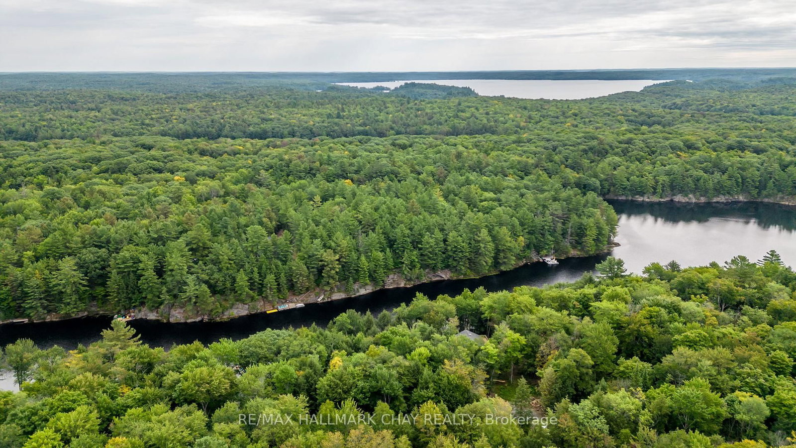 35 Little Long Lake Road • Muskoka Lakes, ON photo 11