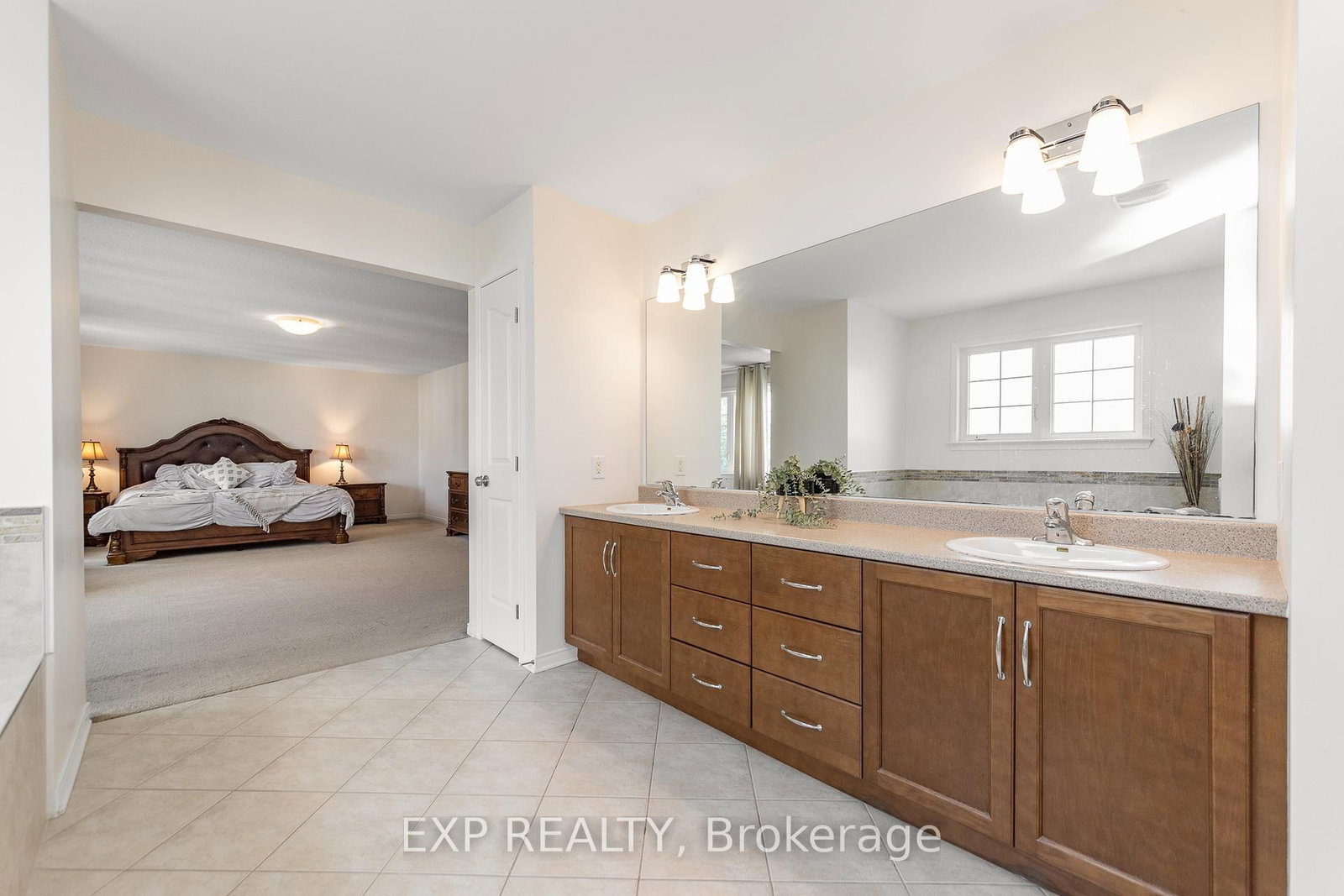 167 Chenoa Way • Ottawa, ON photo 32