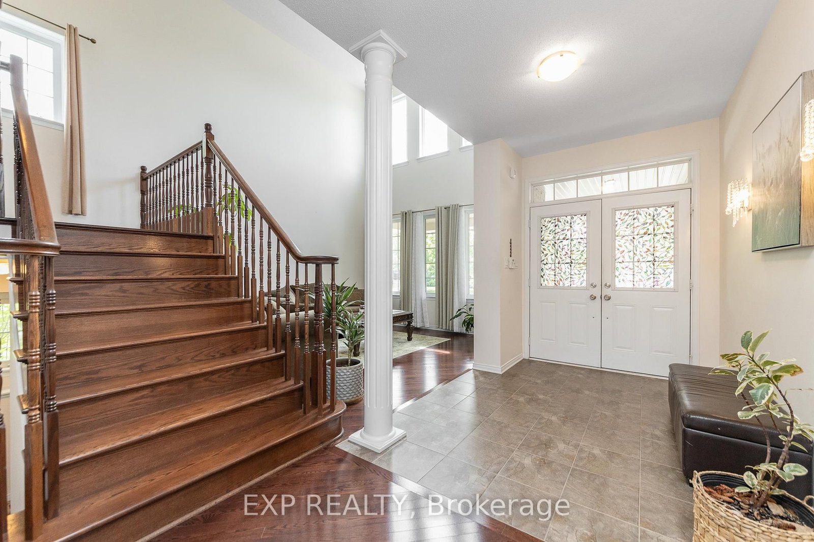 167 Chenoa Way • Ottawa, ON photo 4